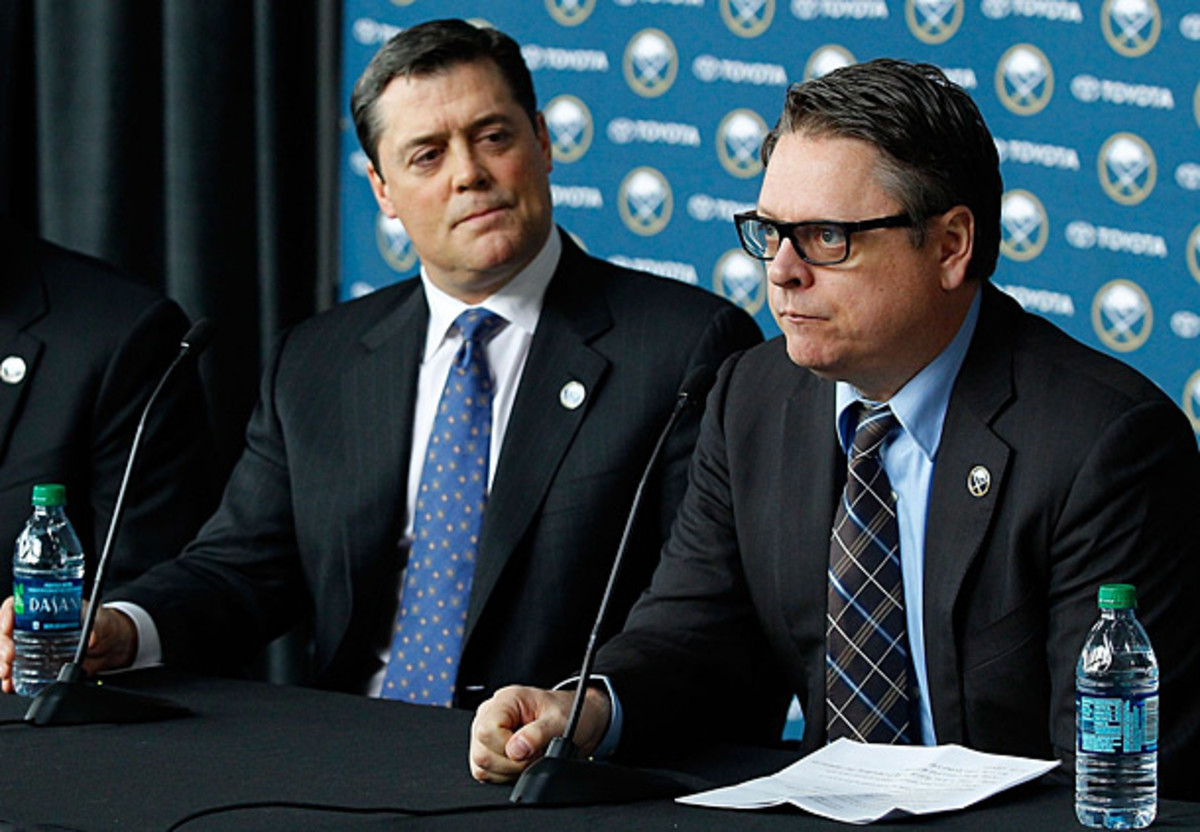 Pat LaFontaine and Tim Murray of the Buffalo Sabres