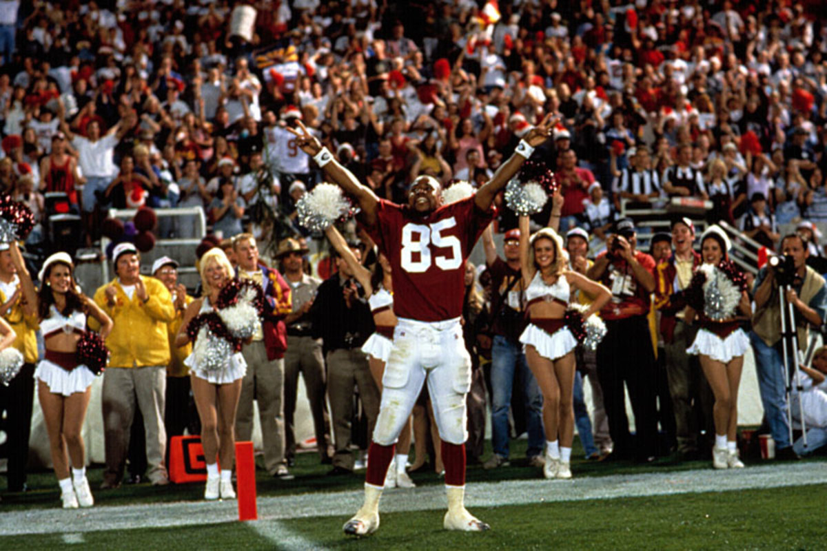 Show him the money. (TriStar Pictures/Courtesy Everett Collection)