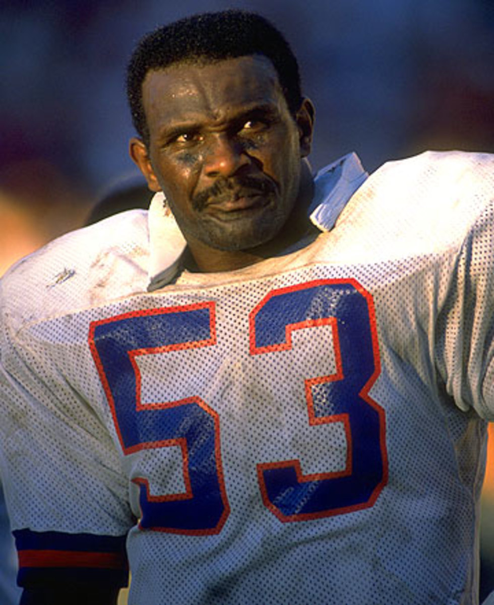 Harry Carson played 13 seasons for the Giants from 1976-88 and was inducted into the Hall of Fame in 2006. (Mike Powell/Getty Images)