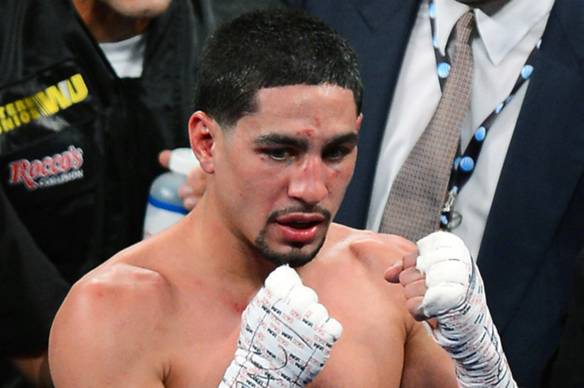 Danny Garcia improved to 28-0 in the fifth defense of his WBC light welterweight crown.