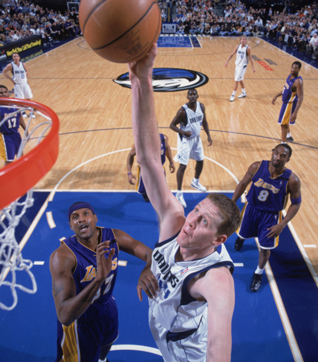 shawn-bradley8.jpg