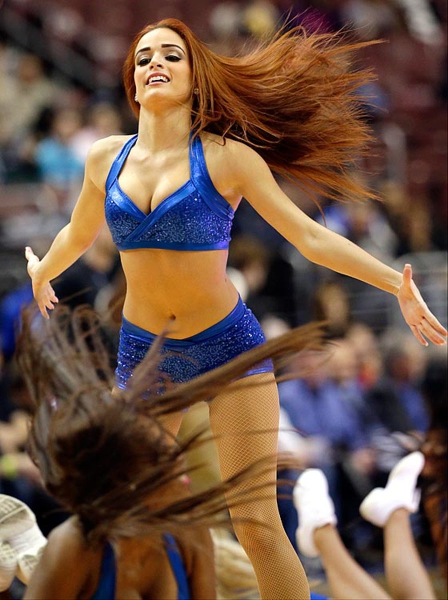 140331172543-philadelphia-76ers-dream-team-dancers-b401135d18914671a883ee30c67a1daf-0-single-image-cut.jpg