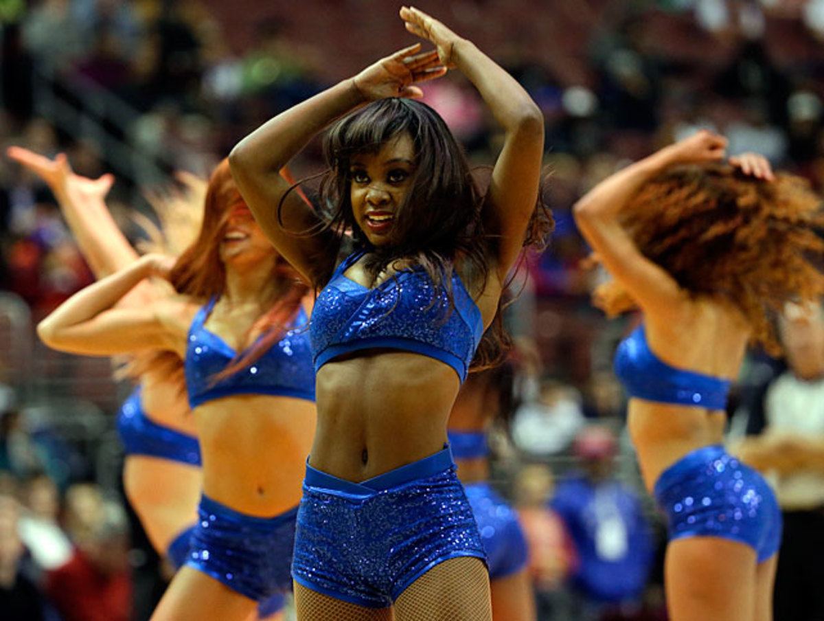 140331172423-philadelphia-76ers-dream-team-dancers-685d66de324646178894b85a391ed7bb-0-single-image-cut.jpg
