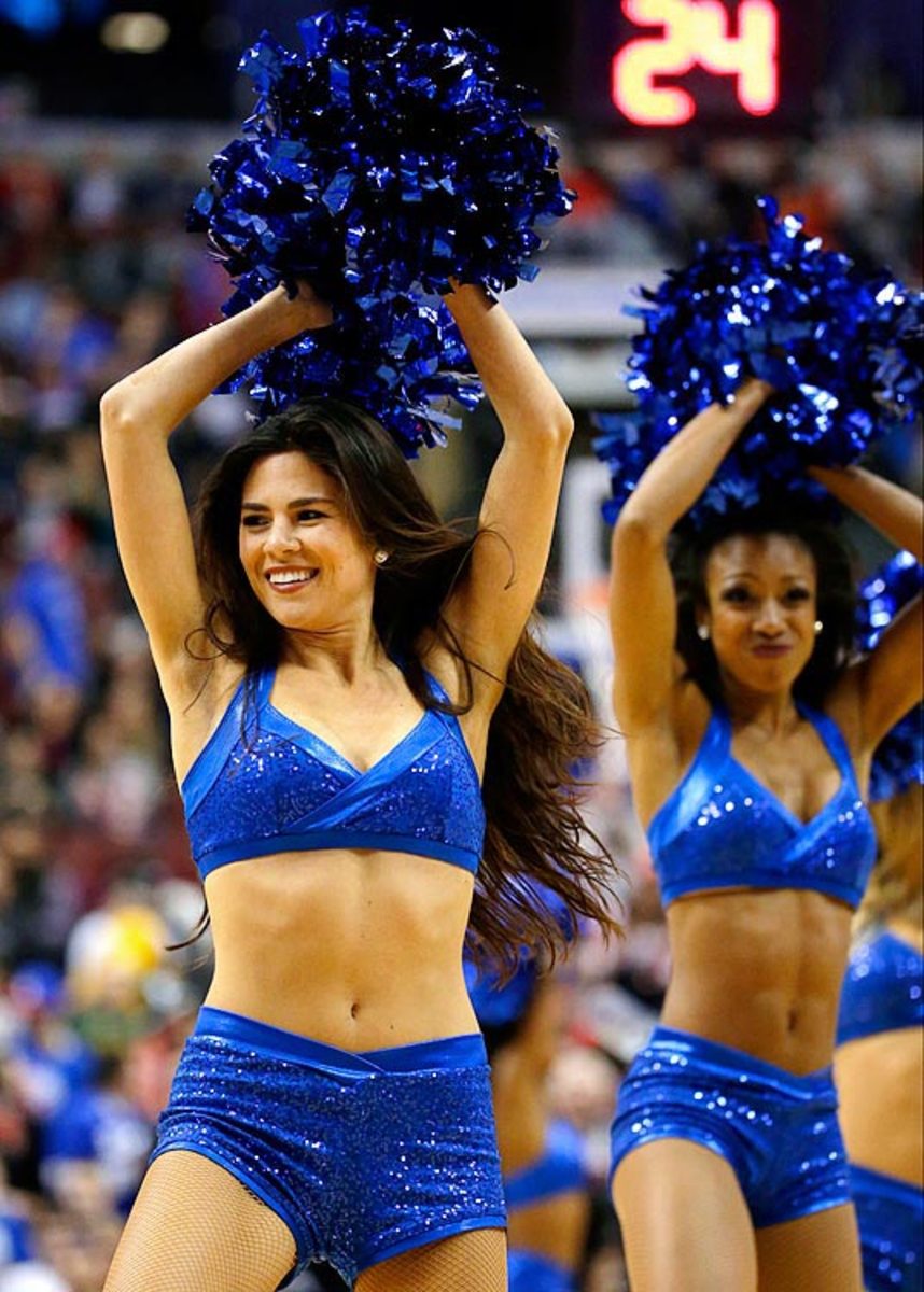 140331172210-philadelphia-76ers-dream-team-dancers-1ddbf107c0564c54a3cba5197a9bf918-0-single-image-cut.jpg