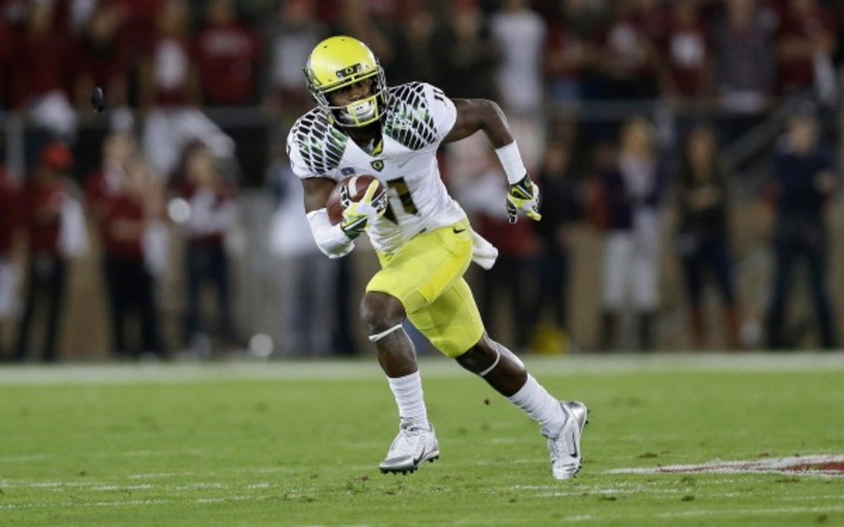 Oregon wide receiver Bralon Addison could miss next season with a knee injury. (AP Photo/Marcio Jose Sanchez) 