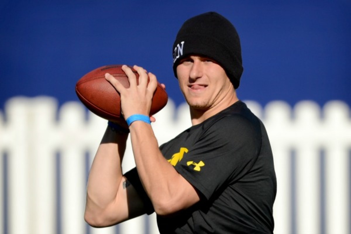 Johnny Manziel has been working out with quarterback guru in San Diego. (Andy Hayt/Getty Images)