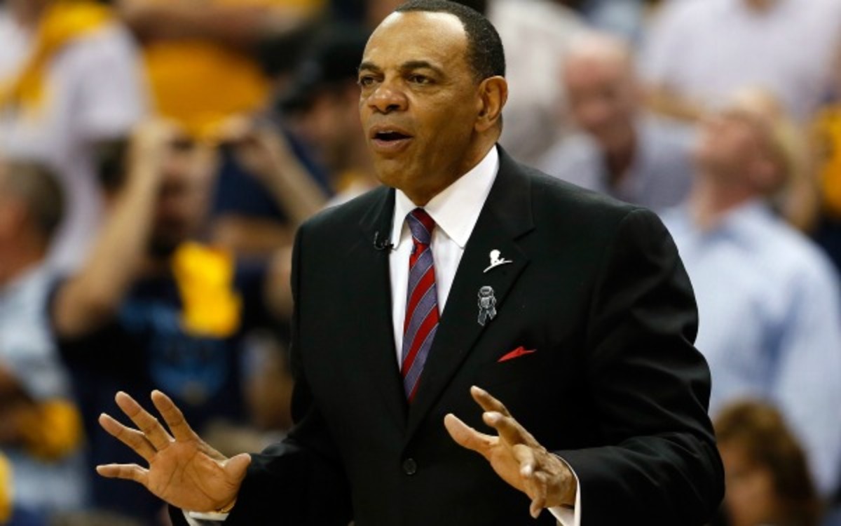 Grizzlies coach Lionel Hollins coaching future with the team is up in the air. (Kevin C. Cox/Getty Images)