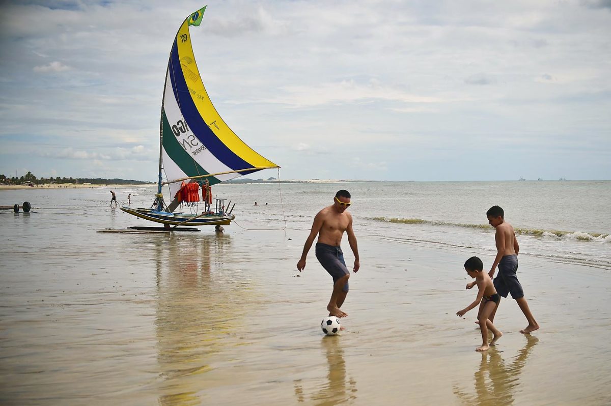 brazil-beach-450560098_10.jpg