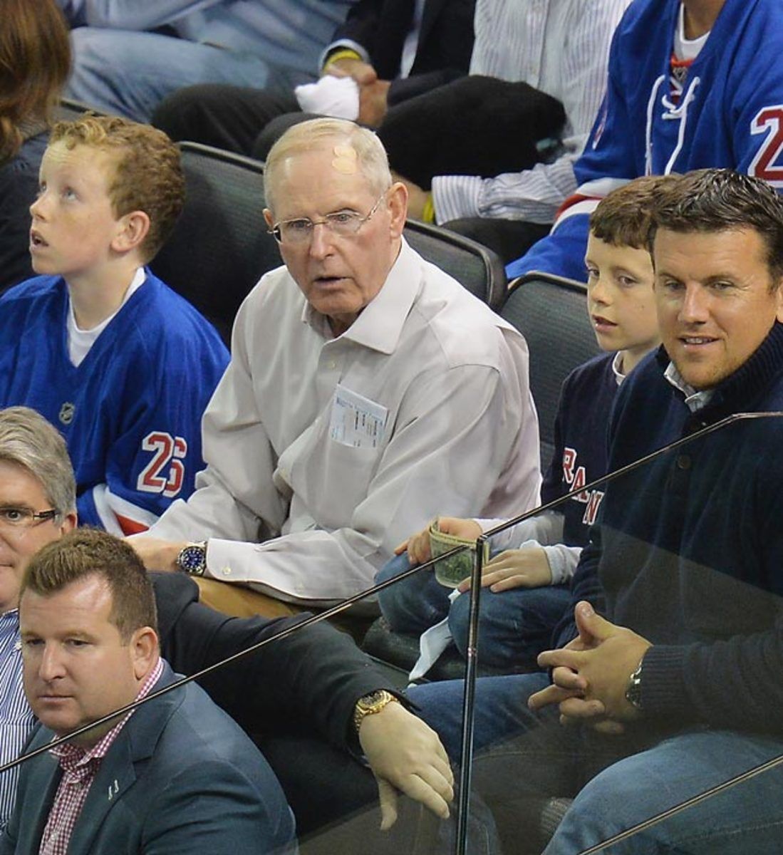 140612152601-stanley-cup-celebrities-450473022-10-single-image-cut.jpg