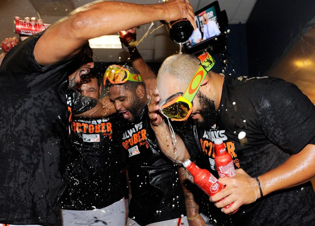 2014-1001-San-Francisco-Giants-Yusmeiro-Petit-doused.jpg