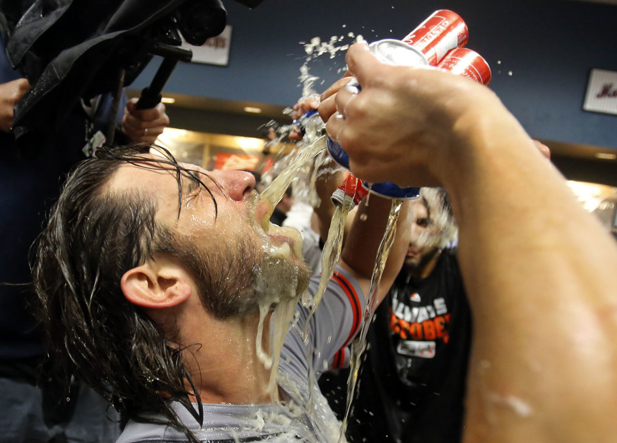 2014-1001-San-Francisco-Giants-Madison-Bumgarner-celebrates.jpg