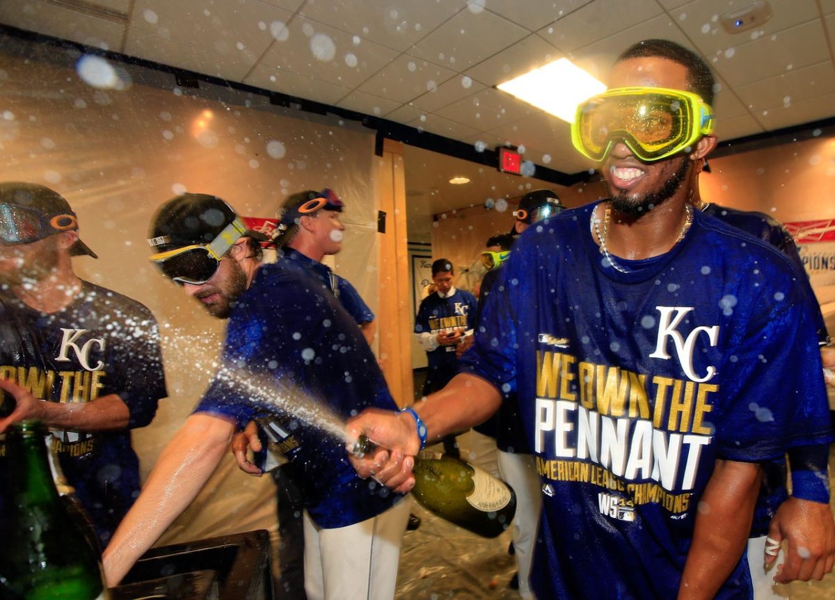 2014-1015-Kansas-City-Royals-Alcides-Escobar-celebrates.jpg