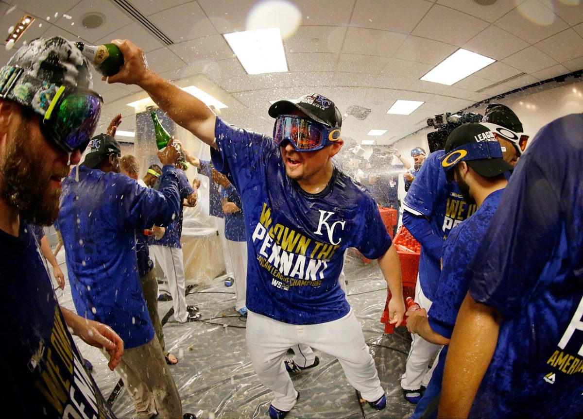2014-1015-Kansas-City-Royals-Billy-Butler-celebrates.jpg