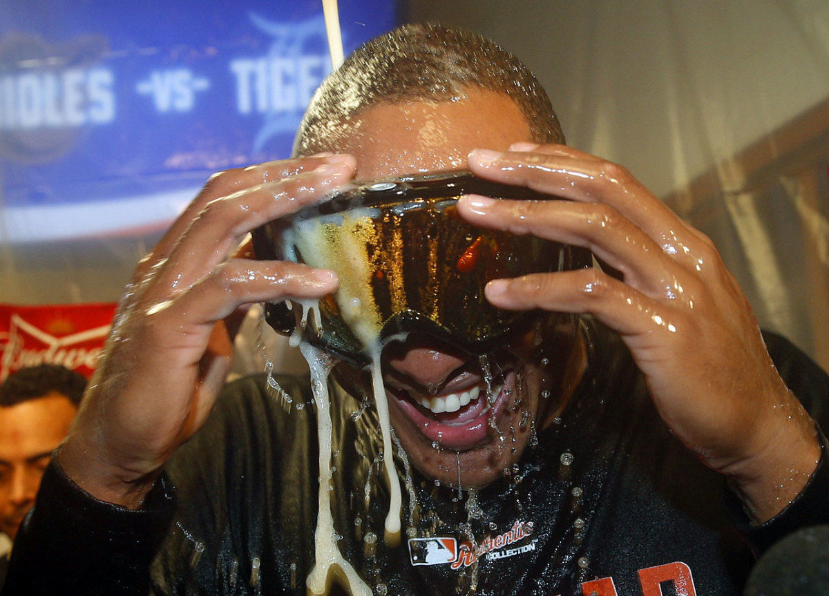 2014-1005-Baltimore-Orioles-Jonathan-Schoop-celebrates.jpg