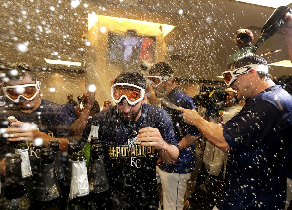 2014-0930-Kansas-City-Royals-celebrate.jpg