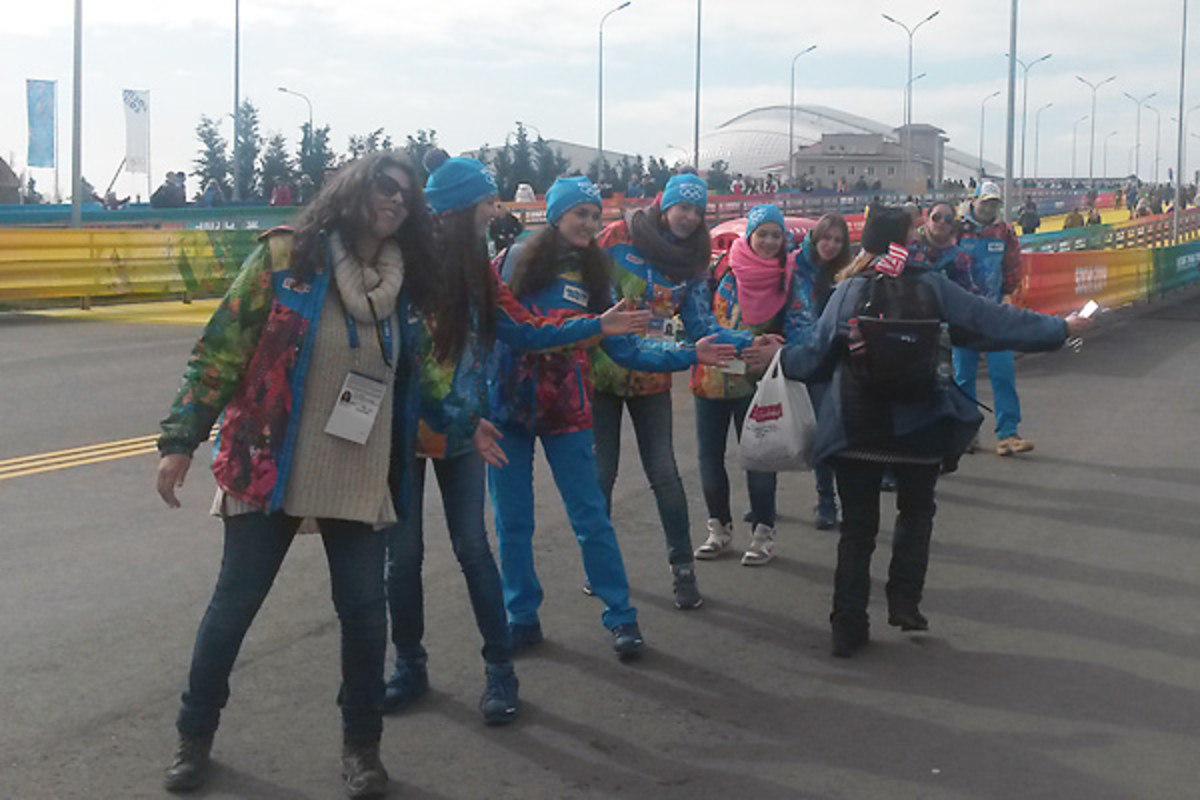 high-fives-400-sochi-olympic-park.jpg