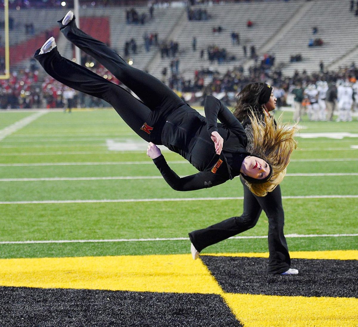 maryland-cheerleader.jpg