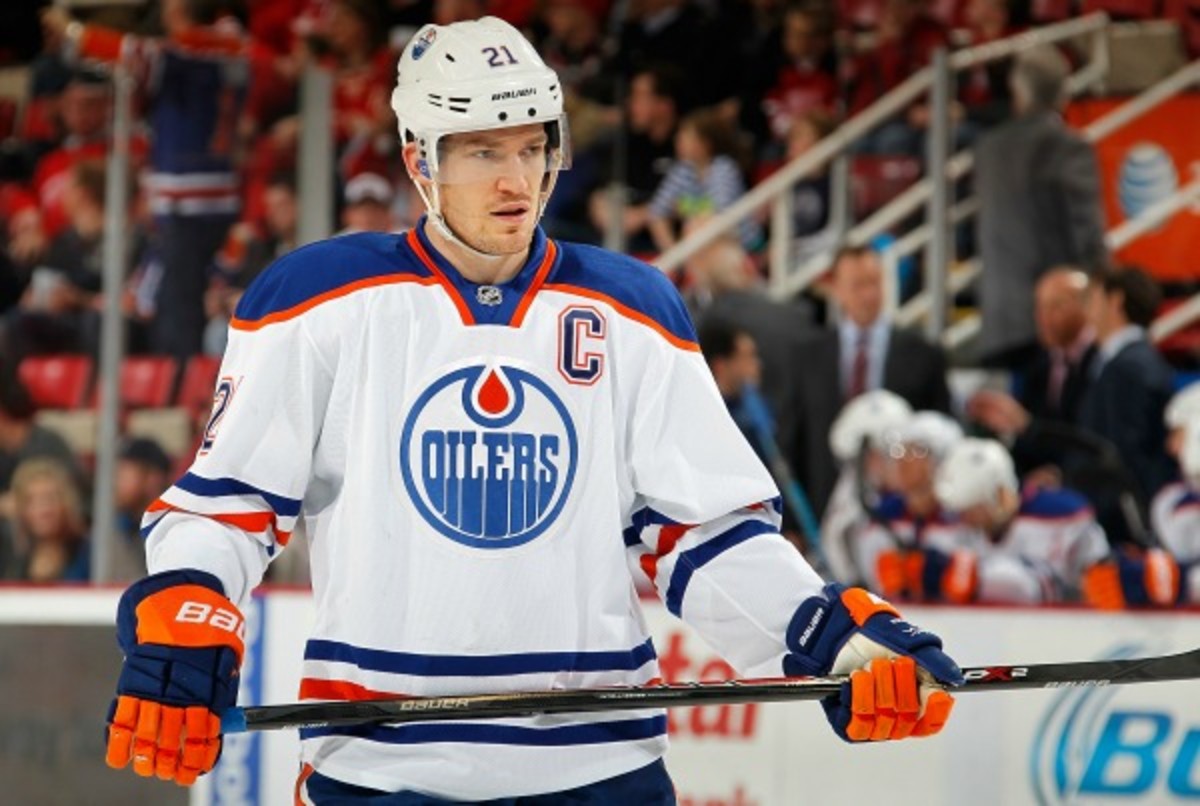Andrew Ference is an active volunteer in his native Edmonton. (Gregory Shamus/Getty Images)