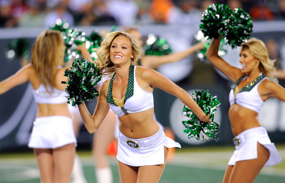 New-York-Jets-Flight-Crew-cheerleaders-AP900284712706_0_0.jpg