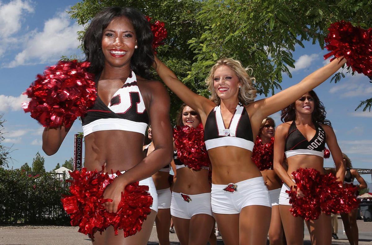 Arizona-Cardinals-cheerleaders-455876132.jpg