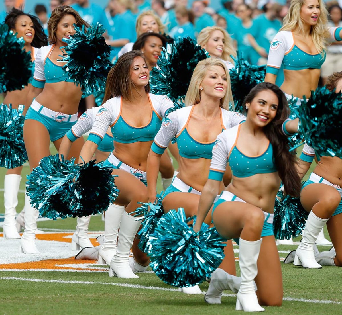 Miami-Dolphins-cheerleaders-455915492_10.jpg