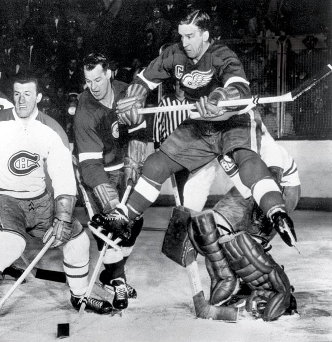 0.gordie-Howe-Lindsay.jpg
