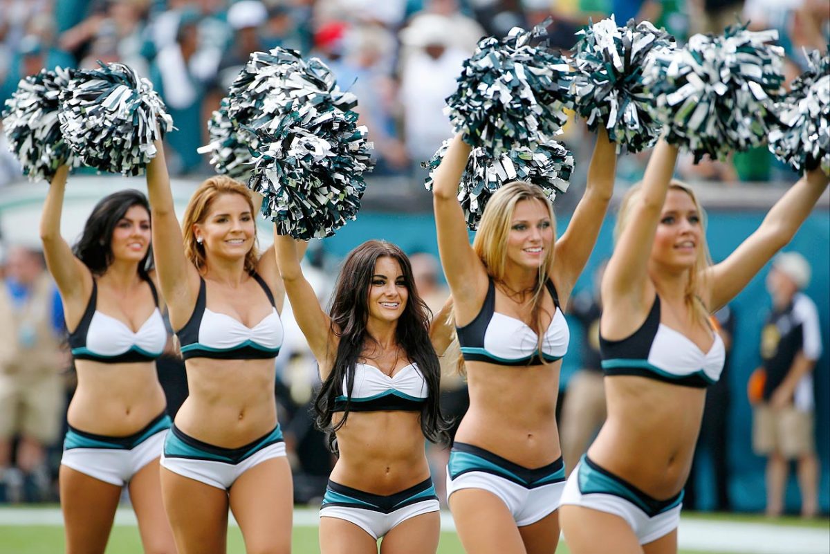Philadelphia-Eagles-cheerleaders-AP93634450131_0.jpg