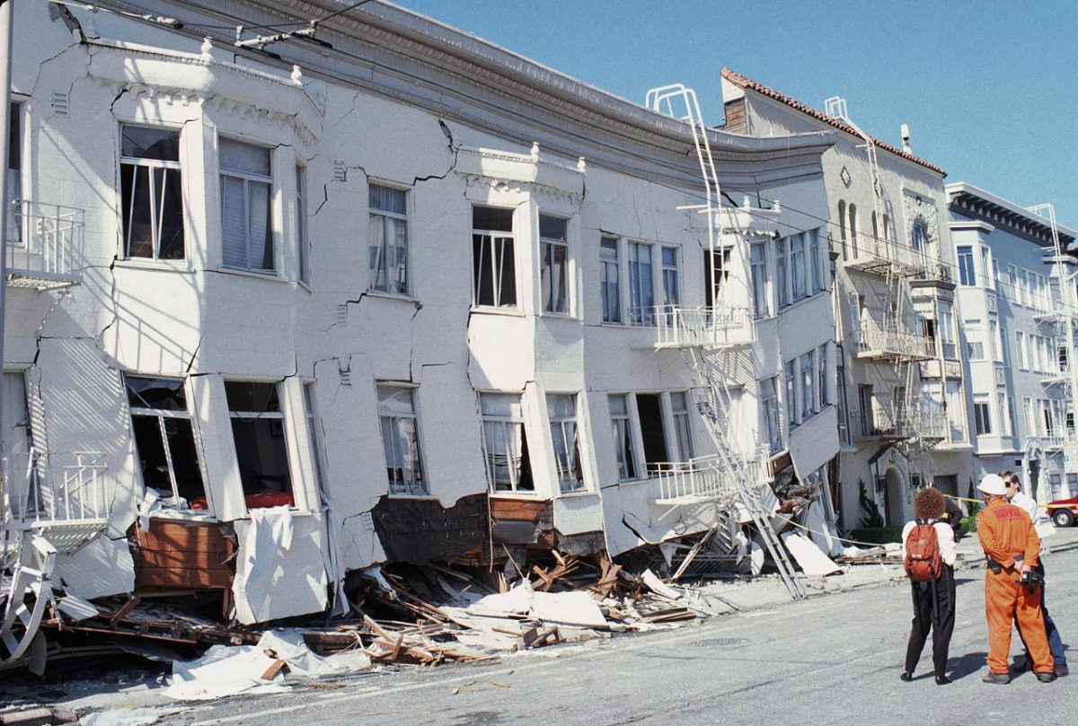1989-1017-San-Francisco-Marina-district-damage-1583045.jpg