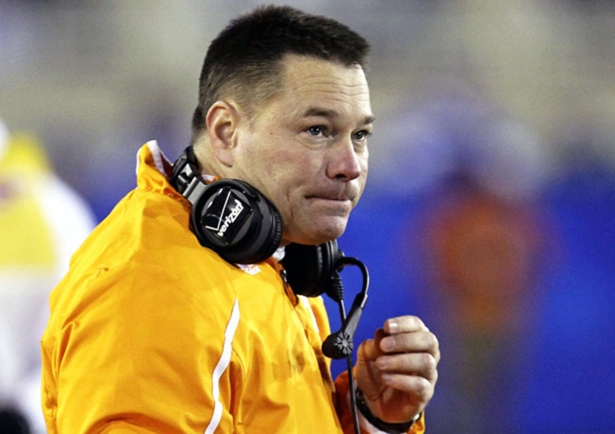 Stewart Mandel Revisiting the recruiting debate on oversigning; more