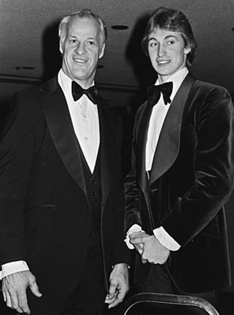 Gordie Howe started his career in 1946 and overlapped with Wayne Gretzky, who played until 1999 and broke Howe's career scoring record.