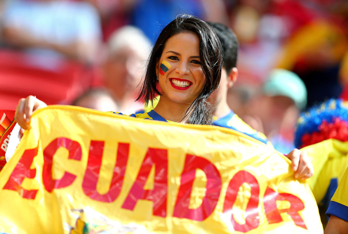 ecuador-female-fan.jpg