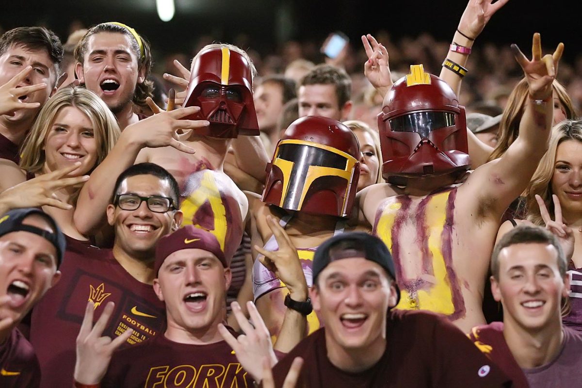 Arizona_State_Superfans-YMK37206.jpg