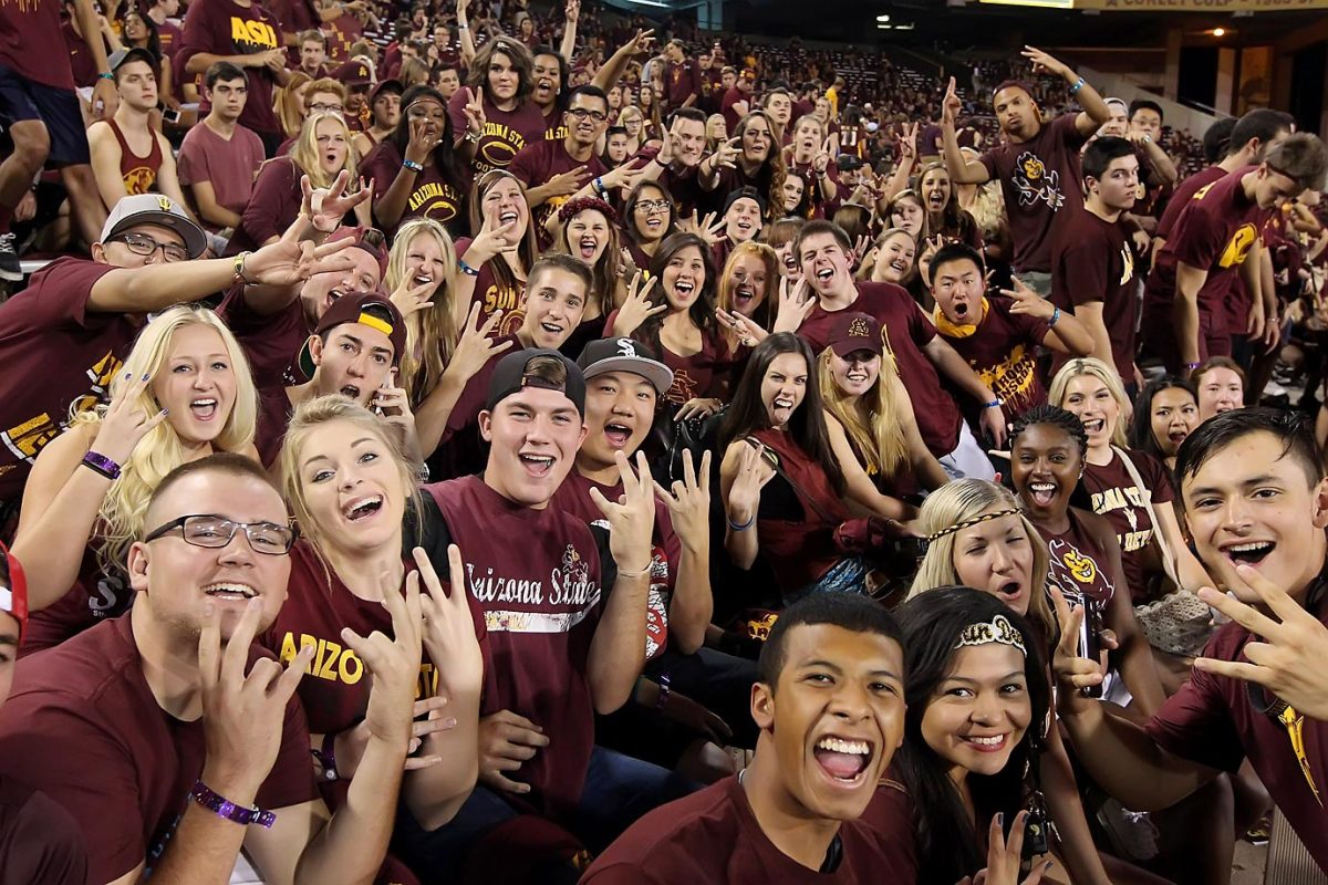 Arizona_State_Superfans-BY4_3721.jpg