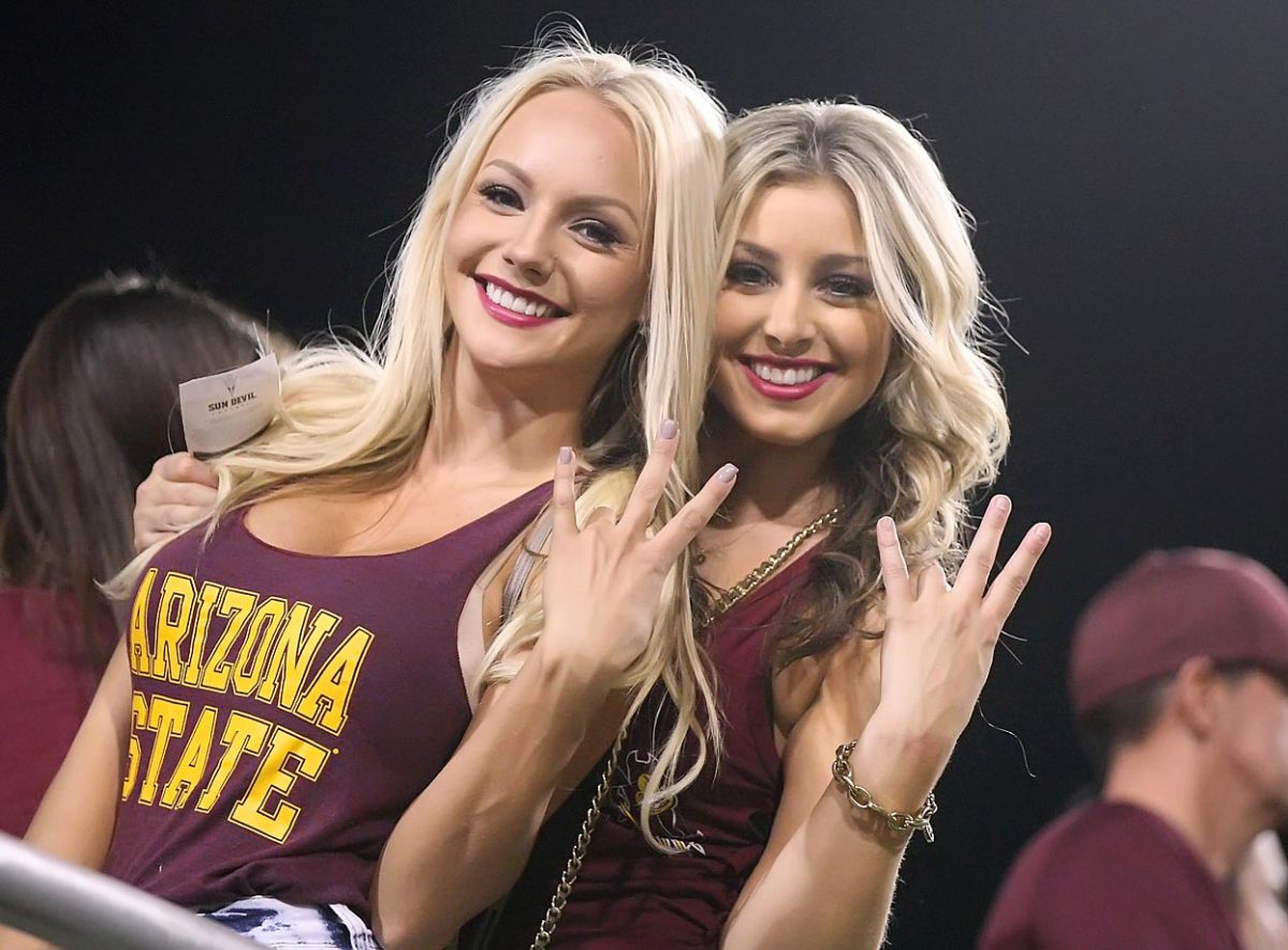 Arizona_State_Superfans-YMK37163.jpg