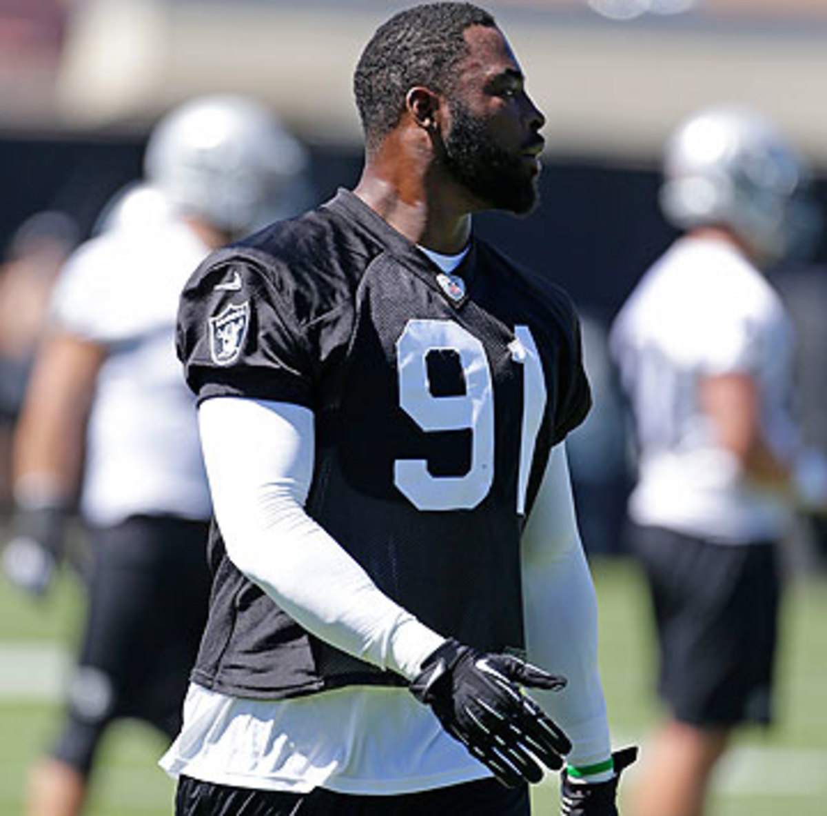 Justin Tuck now is part of a promising pass-rush group  in Oakland. (Eric Risberg/AP)
