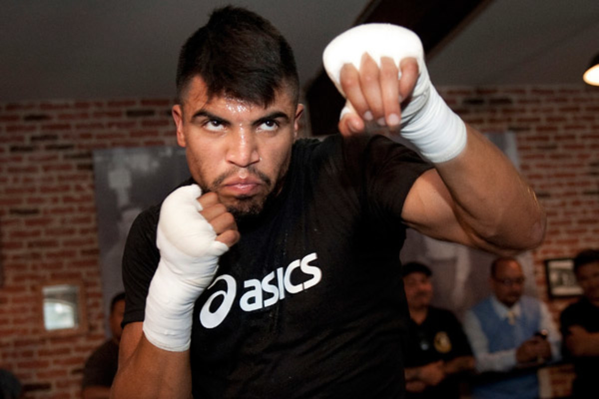 After long layoff, Victor Ortiz ready to get back to boxing against Luis  Collazo - Sports Illustrated, image size:1200x800