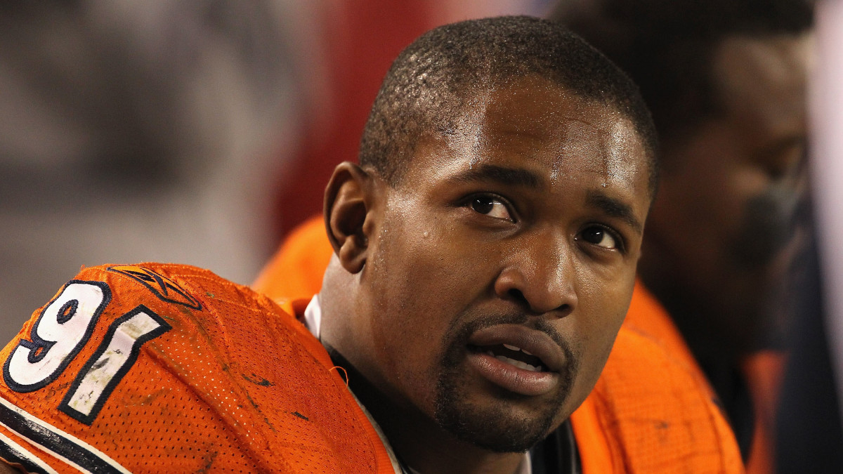 Dallas Cowboys’ Amobi Okoye practices for first time since brain