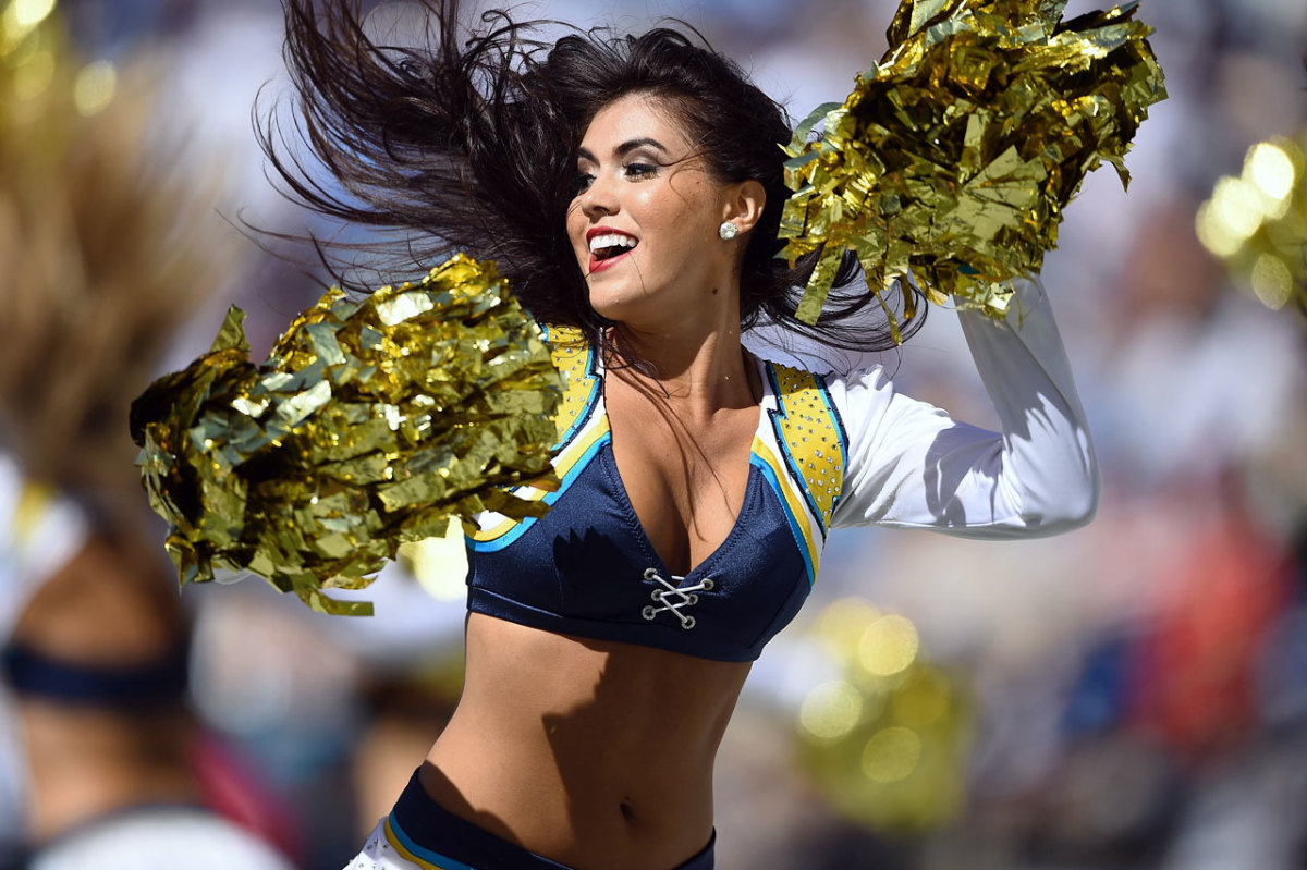 San-Diego-Charger-Girls-cheerleaders-X158723_TK1_277.jpg