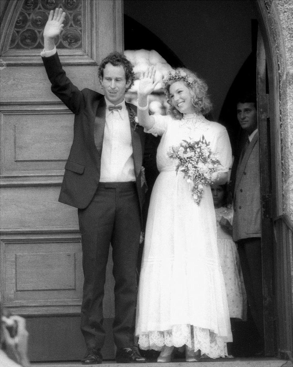 1986-John-Mcenroe-Tatum-O'Neal-wedding.jpg