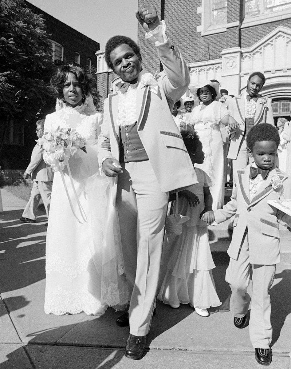 1976-Archie-Griffin-Lorretta-Laffitte-wedding.jpg