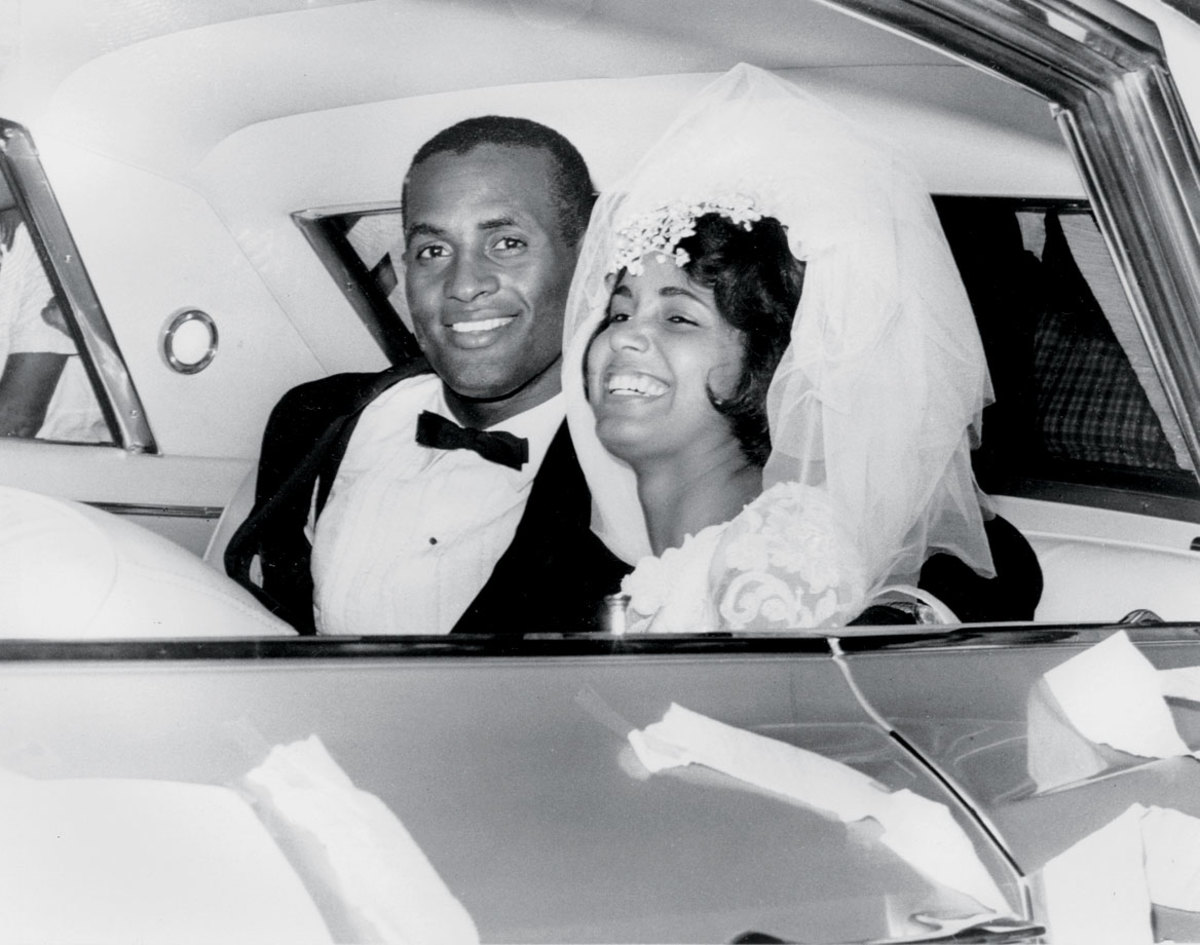 1964-Roberto-Clemente-Vera-Cristina-Zabala-wedding.jpg