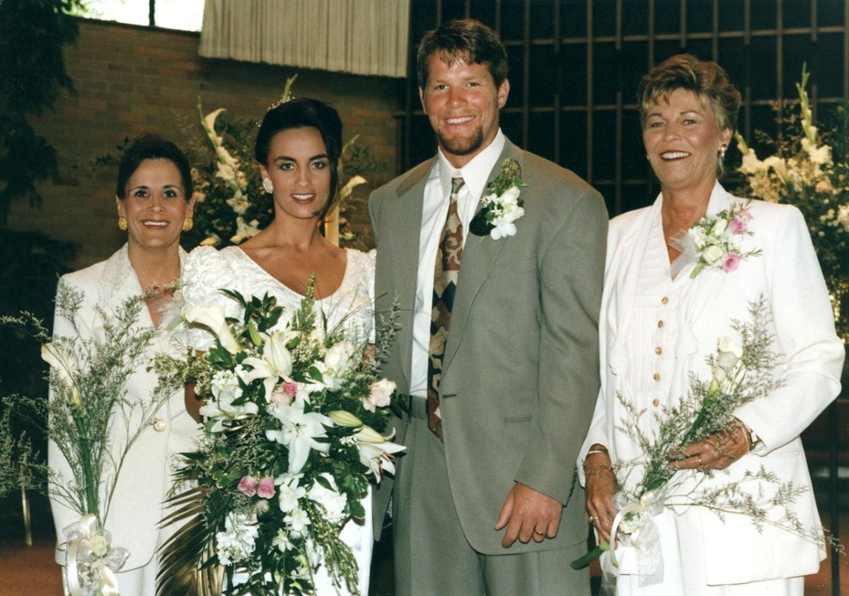1996-Brett-Favre-Deanna-Tynes-wedding.jpg