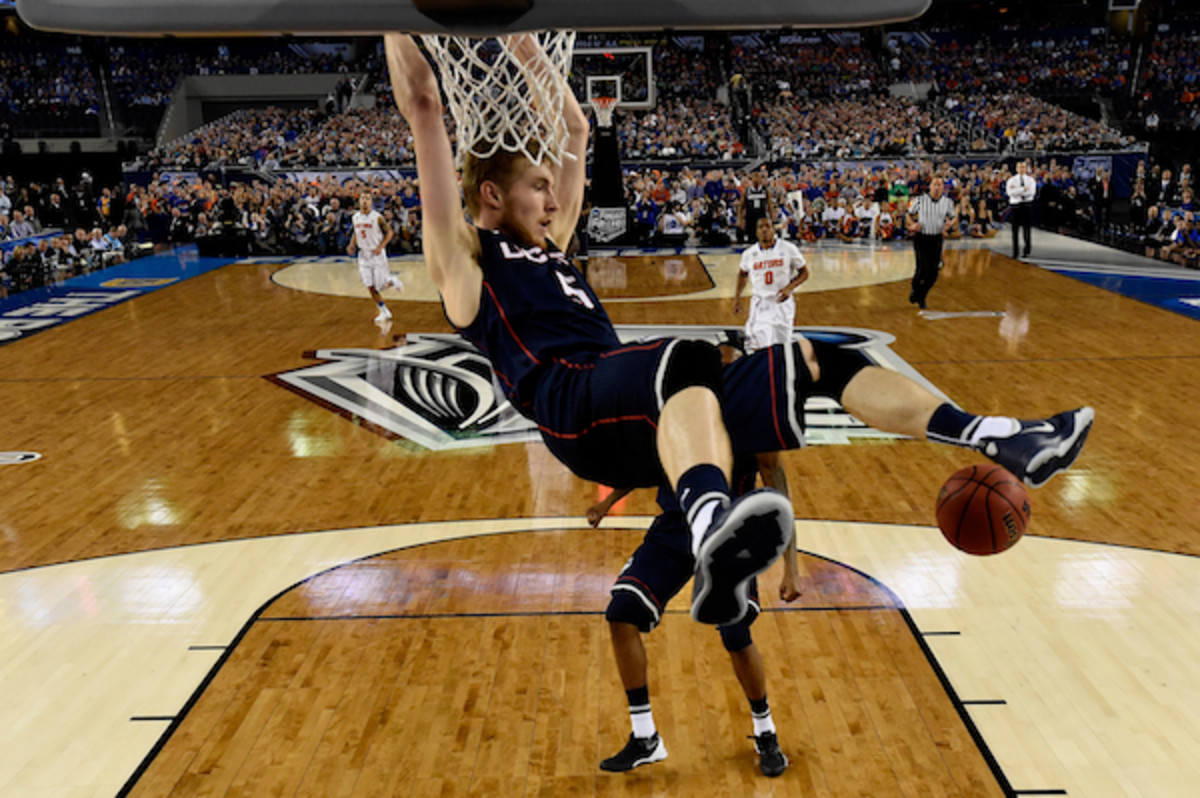 niels-giffey-5-of-the-connecticut-huskies-dunks-against-the-florida-gators-during-t.jpg