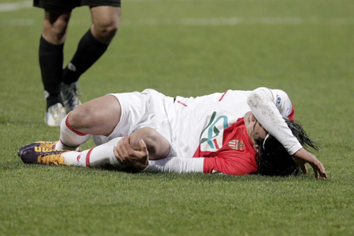 Worst fears realized: Falcao has torn ACL, set to miss World Cup - Sports  Illustrated