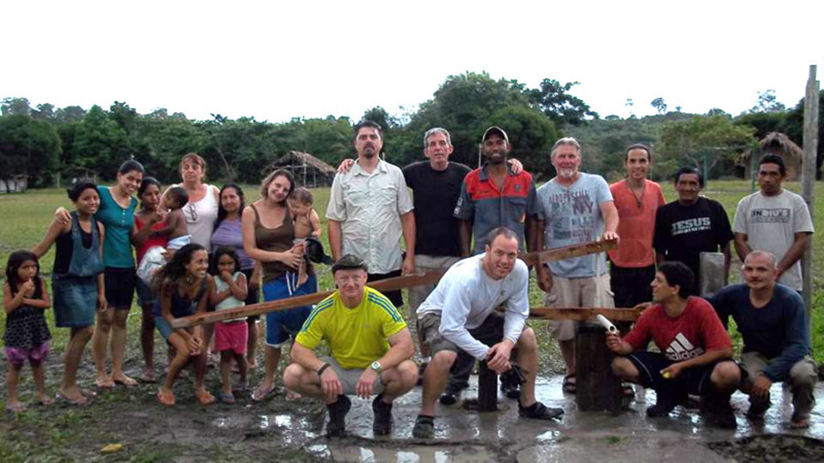 Tim Shaw (front row, in gray) on his first Brazil trip. (Courtesy Tim Shaw)