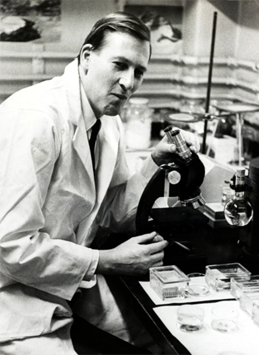 Dr. Roger Bannister working in the lab at Harvard University in 1962. 