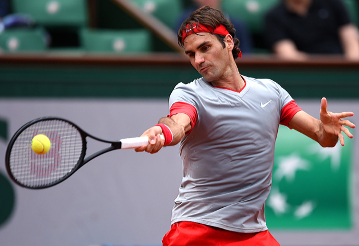 Roger Federer had no problems in his first-round match at the French Open. (Matthais Hangst/Getty Images)