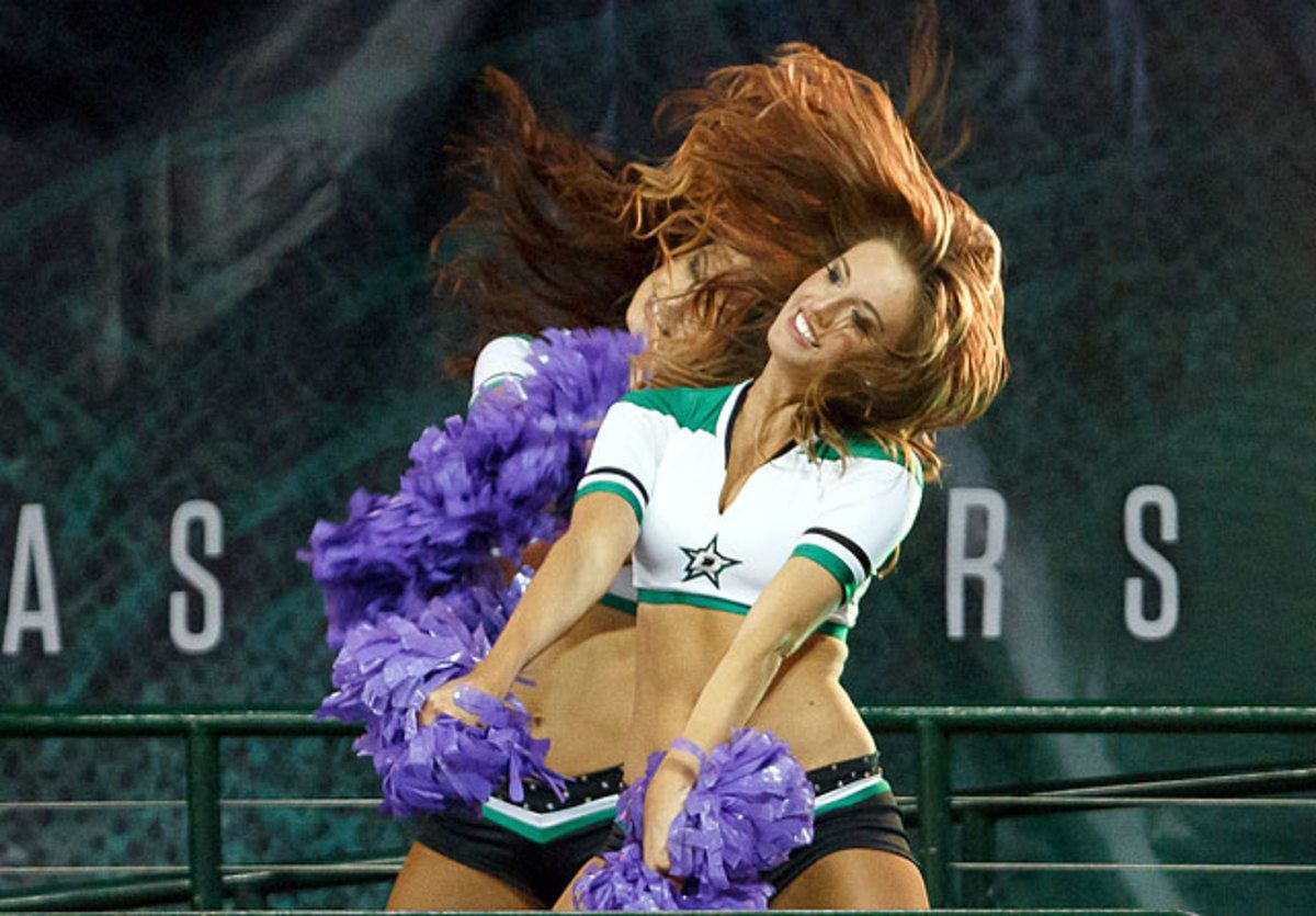 140210160204-dallas-stars-ice-girl-cey131024819-flamesatstars-single-image-cut.jpg