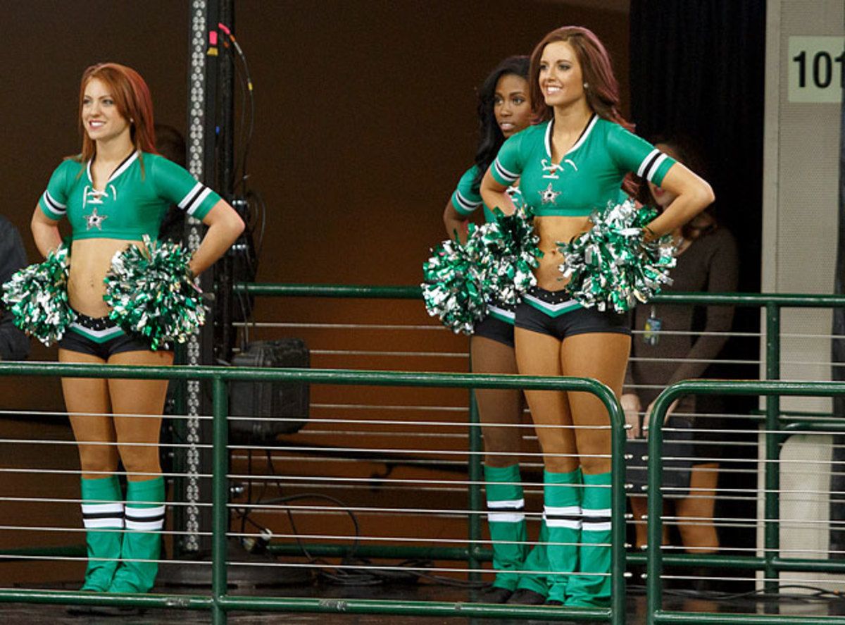 140210160213-dallas-stars-ice-girl-cey131101096-avsvsstars-single-image-cut.jpg
