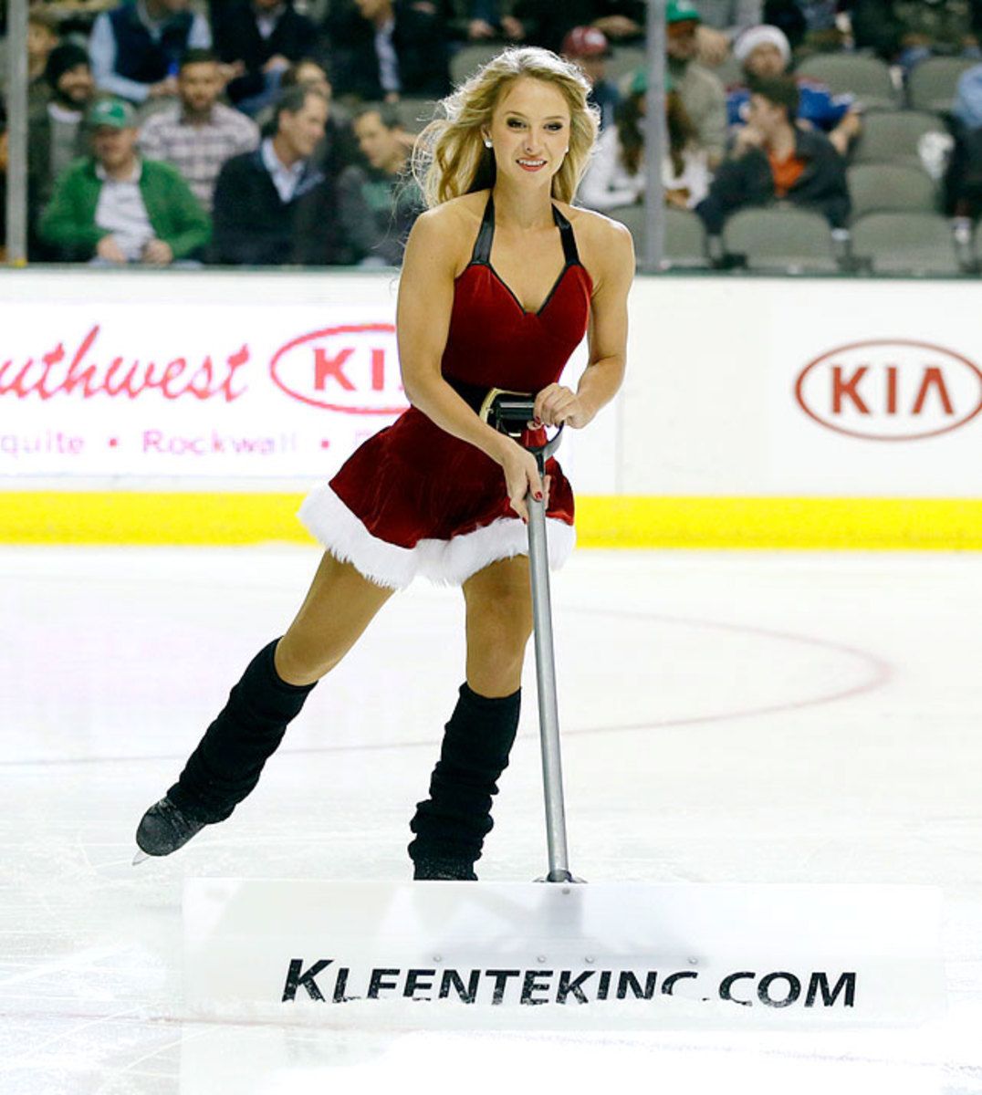 140210160015-dallas-stars-ice-girl-810be7e99f0b4ed796cb0ba53e544fde-0-single-image-cut.jpg